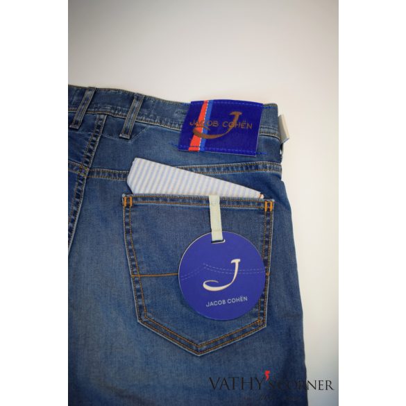  Jacob Cohen hajtókás bermuda J6636 comf 01843 W2 B254