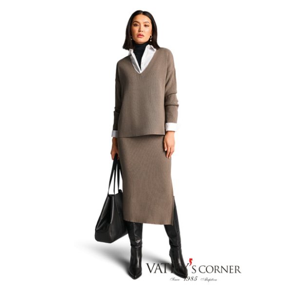 Riani V nyakkivágású pulóver 487720-7673 627