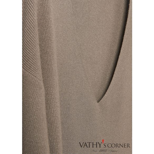 Riani V nyakkivágású pulóver 487720-7673 627