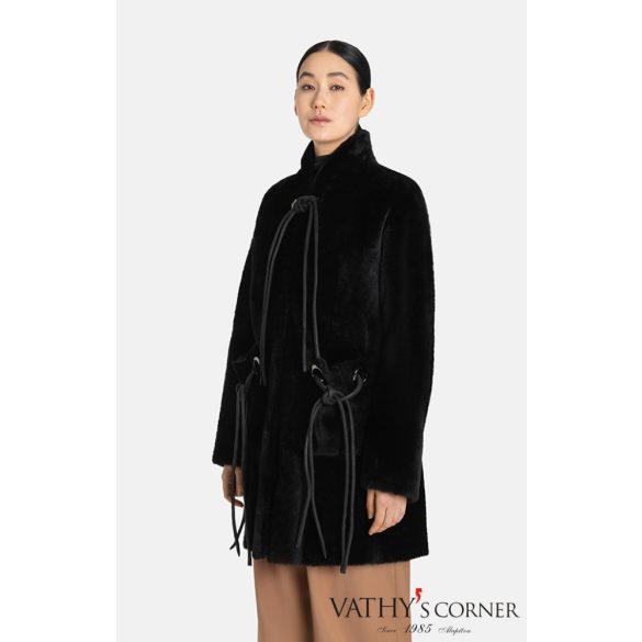 Werner Christ Női kifordítható báránybőr kabát bőrpántokkal 2883 666 Cilia 