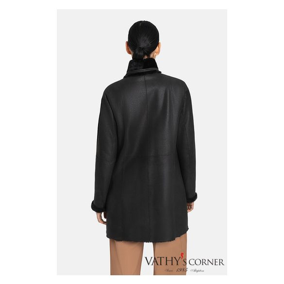 Werner Christ Női kifordítható báránybőr kabát bőrpántokkal 2883 666 Cilia 